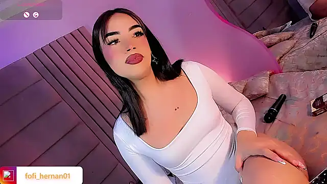 Snapshot of Sofi_hdz chatting on July 23, 2026, 9:22 pm Sofi hdz online show from July 23, 2026, 9:22 pm