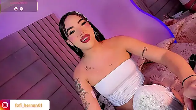Snapshot of Sofi_hdz chatting on July 17, 2026, 9:12 pm Sofi hdz online show from July 17, 2026, 9:12 pm