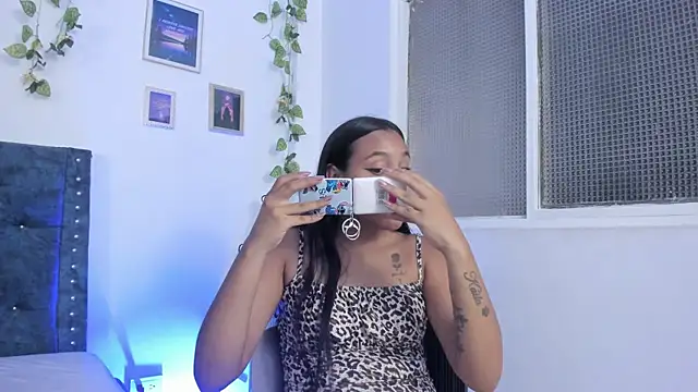 katia  dann online show from July 25, 2026, 9:54 pm