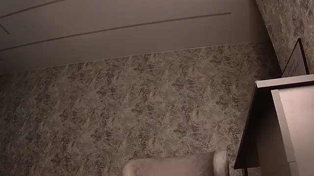 eelizabeth online show from April 21, 2026, 4:30 am