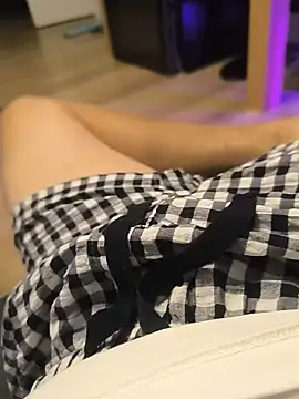 AttractiveSilk5 online show from July 15, 2026, 10:17 pm