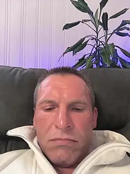 AttractiveSilk5 online show from June 14, 2026, 3:24 pm