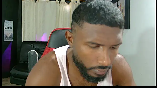 Snapshot of Black_indiian chatting on February 25, 2026, 4:07 pm Black indiian online show from February 25, 2026, 4:07 pm