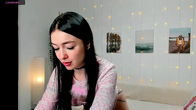 Magic Allie online show from March 11, 2025, 7:25 pm