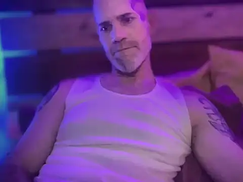 Snapshot of NC_Bald_and_Beautiful chatting on December 20, 2025, 11:35 am NC Bald and Beautiful online show from December 20, 2025, 11:35 am