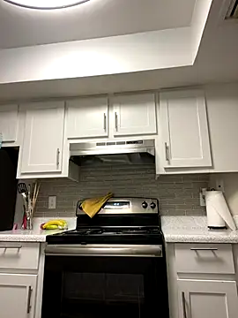 SafeinouterSpace online show from November 4, 2025, 5:11 am