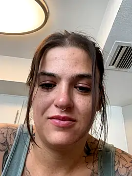 SafeinouterSpace online show from November 4, 2025, 5:17 pm