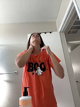 SafeinouterSpace online show from October 31, 2025, 5:53 pm