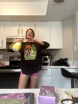 SafeinouterSpace online show from October 28, 2025, 4:39 pm