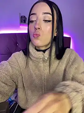 Snapshot of Ady_18 chatting on March 2, 2025, 5:20 pm Ady 18 online show from March 2, 2025, 5:20 pm