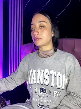 Snapshot of Ady_18 chatting on November 10, 2025, 6:46 pm Ady 18 online show from November 10, 2025, 6:46 pm