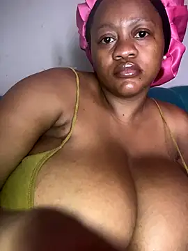 Chubbykarisma27 online show from October 17, 2025, 9:45 am