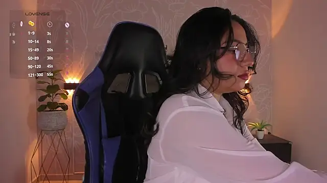 ally muller  online show from October 17, 2025, 12:51 pm