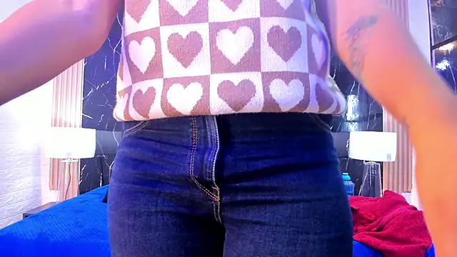 SofiAndNicol online show from October 24, 2025, 10:47 am