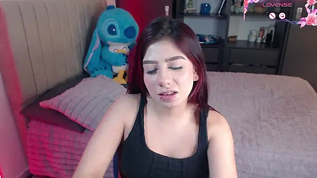 Snapshot of Your_rosalie chatting on February 3, 2026, 6:40 am Your rosalie online show from February 3, 2026, 6:40 am