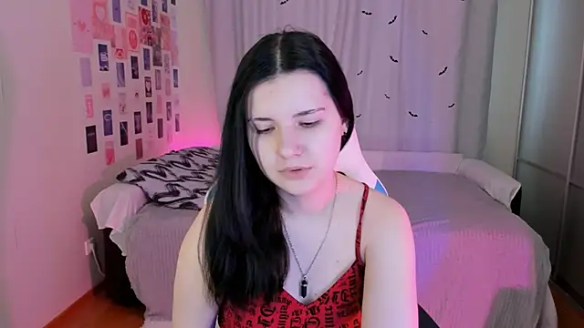 Snapshot of Vanessa_Verona chatting on March 3, 2025, 11:33 am Vanessa Verona online show from March 3, 2025, 11:33 am