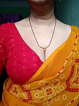 Snapshot of Rosy-B chatting on March 9, 2025, 1:14 am Rosy-B online show from March 9, 2025, 1:14 am