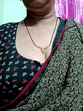 Rosy-B online show from December 19, 2025, 9:28 pm