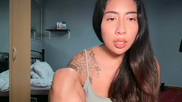 LorenaAnderson online show from April 4, 2026, 6:14 pm