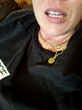 Snapshot of Off_the_Lesh chatting on June 20, 2026, 5:12 am Off the Lesh online show from June 20, 2026, 5:12 am