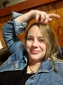 Snapshot of Off_the_Lesh chatting on May 26, 2026, 7:17 am Off the Lesh online show from May 26, 2026, 7:17 am