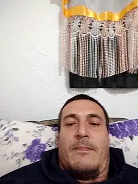 Snapshot of mayk18cm chatting on October 19, 2025, 12:24 am mayk18cm online show from October 19, 2025, 12:24 am