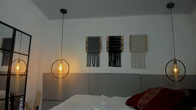 Snapshot of Sweet_camille chatting on May 8, 2026, 2:26 am Sweet camille online show from May 8, 2026, 2:26 am