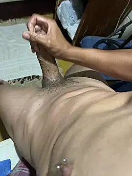 elflakitocanela online show from March 4, 2026, 11:34 pm