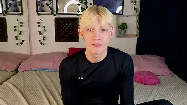 Nick Win online show from January 28, 2025, 2:10 pm