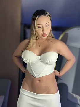 SaraFerreira online show from October 4, 2025, 12:23 am