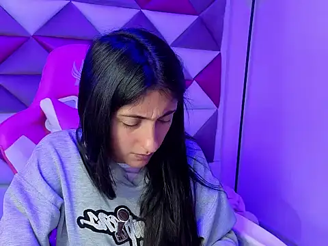 Snapshot of Cameron_cutte chatting on February 18, 2026, 3:37 am Cameron cutte online show from February 18, 2026, 3:37 am