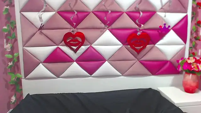 Snapshot of Cameron_cutte chatting on March 2, 2025, 2:51 am Cameron cutte online show from March 2, 2025, 2:51 am