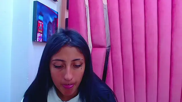 Snapshot of Cameron_cutte chatting on February 8, 2025, 9:24 am Cameron cutte online show from February 8, 2025, 9:24 am