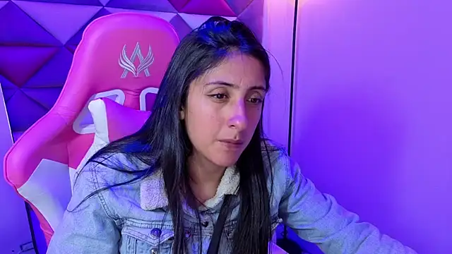 Snapshot of Cameron_cutte chatting on February 13, 2026, 3:06 am Cameron cutte online show from February 13, 2026, 3:06 am