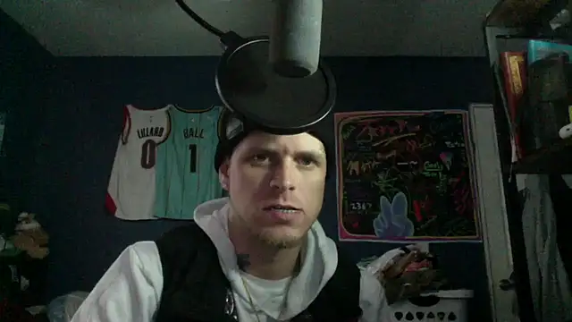 Snapshot of traejddd chatting on April 5, 2026, 6:03 pm traejddd online show from April 5, 2026, 6:03 pm