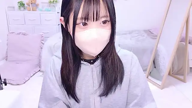 Snapshot of Suzu_ch_xx chatting on March 2, 2025, 12:58 pm Suzu ch xx online show from March 2, 2025, 12:58 pm