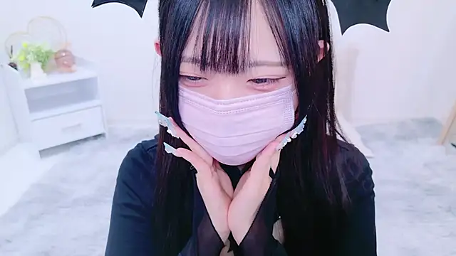 Snapshot of Suzu_ch_xx chatting on January 2, 2025, 6:45 pm Suzu ch xx online show from January 2, 2025, 6:45 pm