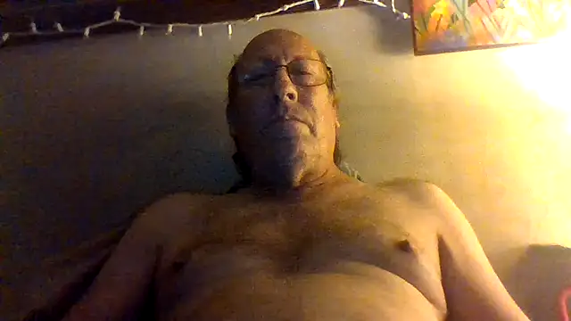 Snapshot of hornyrich69 chatting on July 19, 2026, 3:26 am hornyrich69 online show from July 19, 2026, 3:26 am