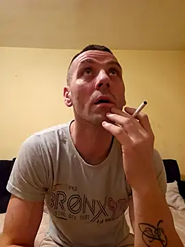 Snapshot of Aian09 chatting on February 23, 2025, 4:24 pm Aian09 online show from February 23, 2025, 4:24 pm