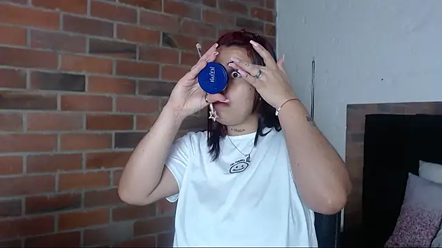 Snapshot of salome__hills1 chatting on March 4, 2025, 9:11 pm salome hills1 online show from March 4, 2025, 9:11 pm