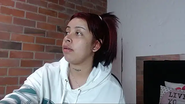 Snapshot of salome__hills1 chatting on March 7, 2025, 8:44 pm salome hills1 online show from March 7, 2025, 8:44 pm