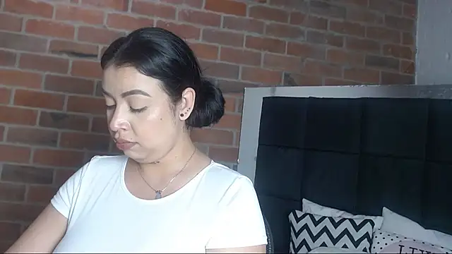 Snapshot of salome__hills1 chatting on January 14, 2025, 9:20 pm salome hills1 online show from January 14, 2025, 9:20 pm