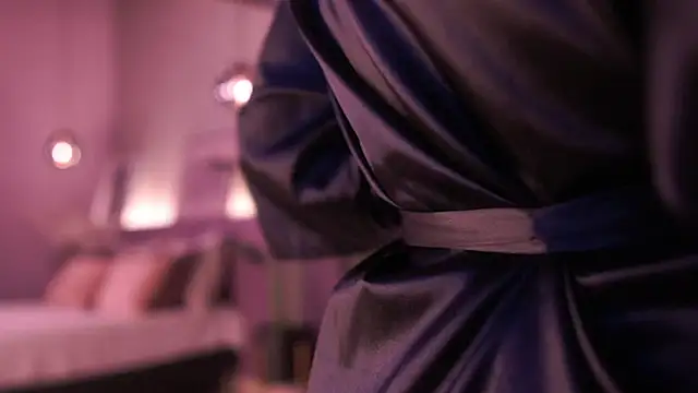 Snapshot of IzzyWild chatting on February 2, 2026, 11:09 am IzzyWild online show from February 2, 2026, 11:09 am