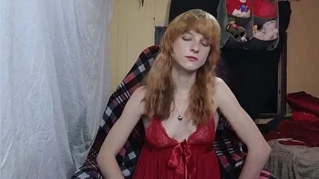 Snapshot of Rosieneko chatting on December 1, 2025, 10:05 am Rosieneko online show from December 1, 2025, 10:05 am