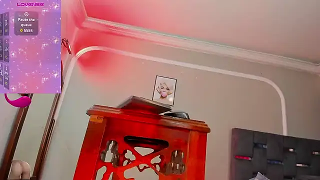 Snapshot of Jimena_Grey chatting on February 14, 2026, 9:26 pm Jimena Grey online show from February 14, 2026, 9:26 pm