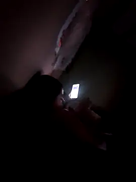 Snapshot of Michellluxo chatting on September 24, 2025, 1:28 pm Michellluxo online show from September 24, 2025, 1:28 pm