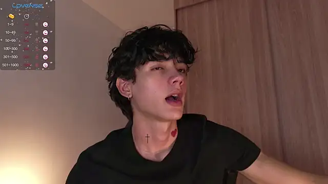 Snapshot of badboy_one_ chatting on October 1, 2025, 8:46 pm badboy one  online show from October 1, 2025, 8:46 pm