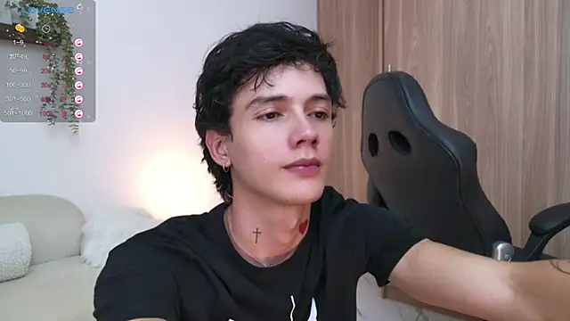 Snapshot of badboy_one_ chatting on September 28, 2025, 11:23 pm badboy one  online show from September 28, 2025, 11:23 pm