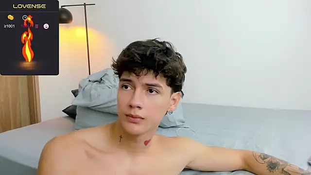 Snapshot of badboy_one_ chatting on February 19, 2025, 12:55 pm badboy one  online show from February 19, 2025, 12:55 pm