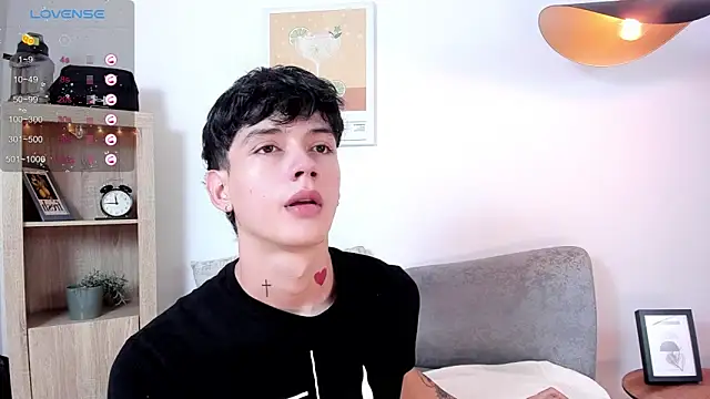 Snapshot of badboy_one_ chatting on October 25, 2025, 9:59 pm badboy one  online show from October 25, 2025, 9:59 pm